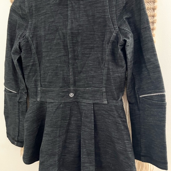 Lululemon Athletica Charcoal Gray Blazer - Picture 10 of 10